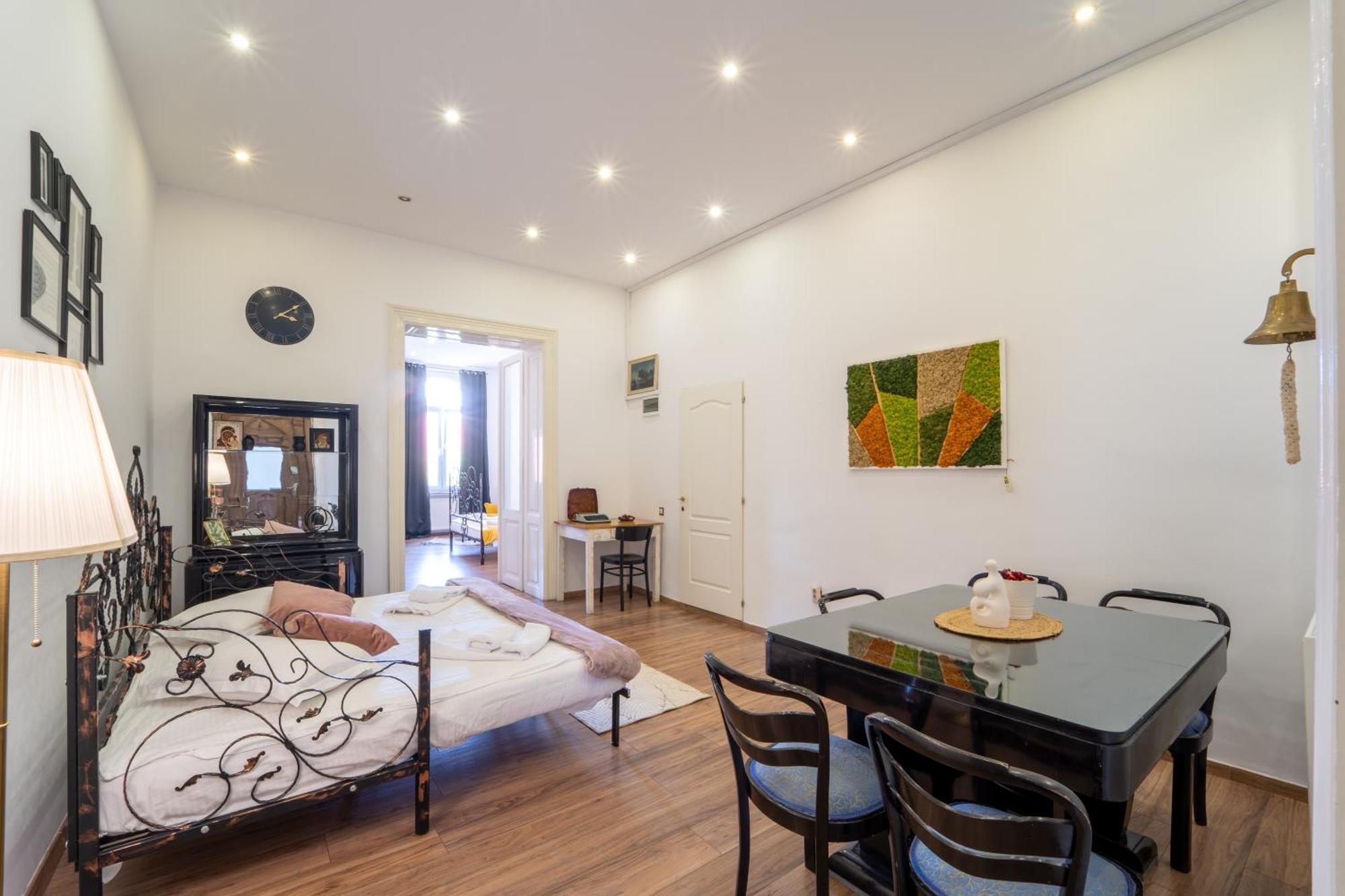 Cozy Spacious 5 Star Accommodation In The Heart Of Historic Center Cluj-Napoca Exterior foto