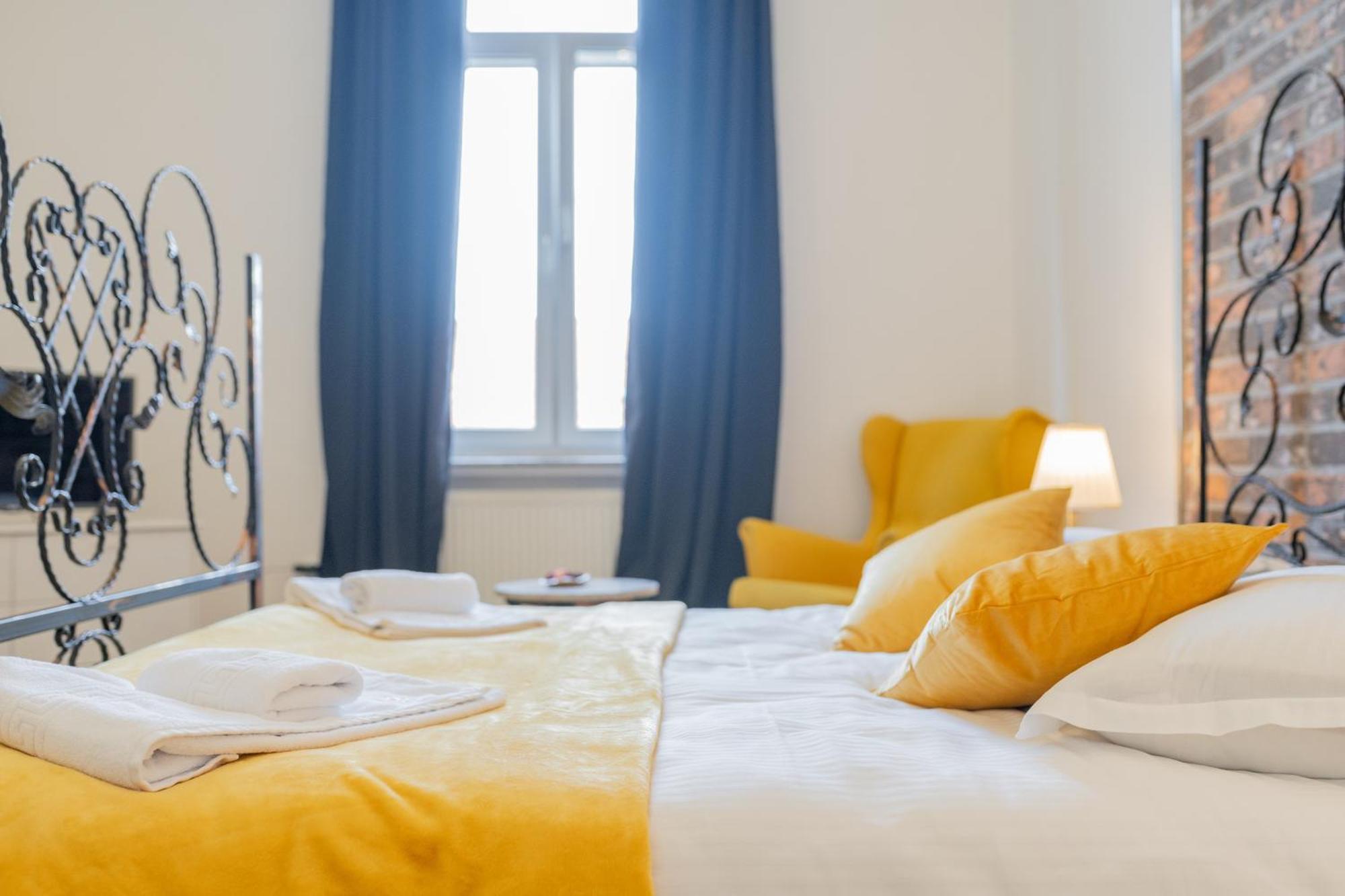 Cozy Spacious 5 Star Accommodation In The Heart Of Historic Center Cluj-Napoca Exterior foto